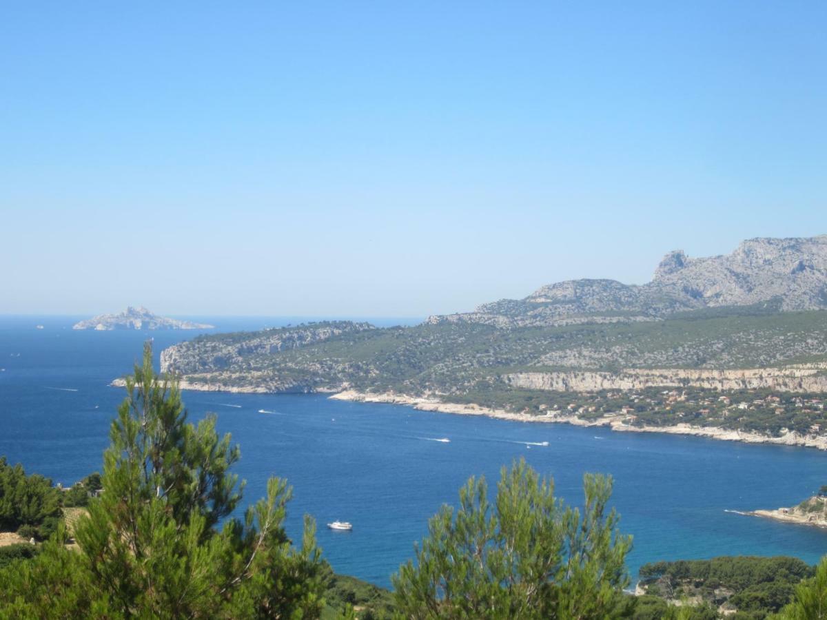 By Cassis Chambre Privee Dans Maison Familiale Luaran gambar