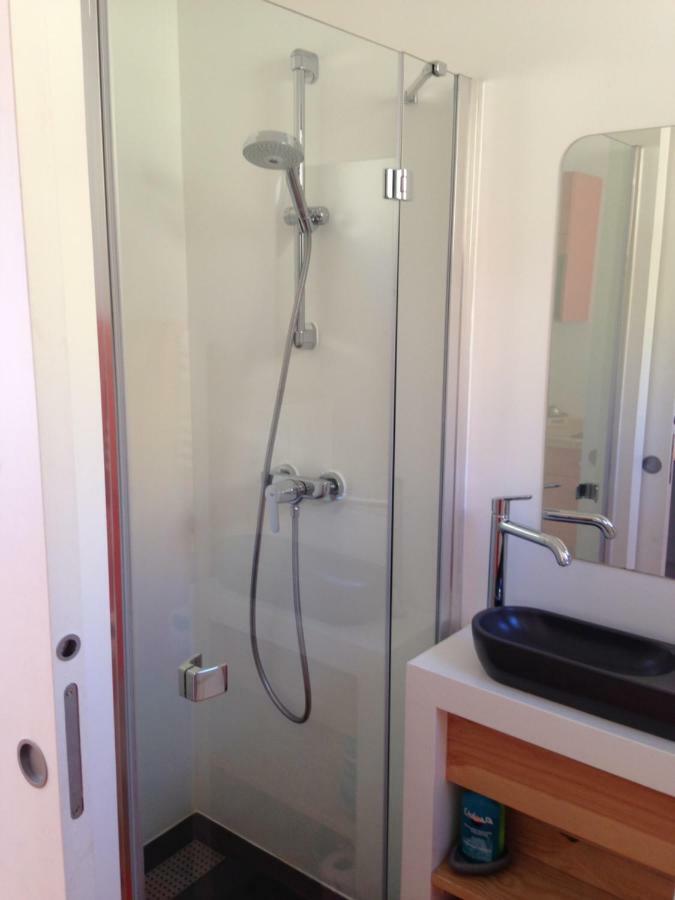By Cassis Chambre Privee Dans Maison Familiale Luaran gambar