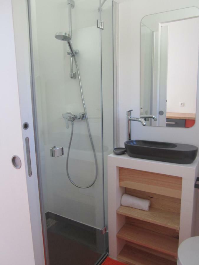 By Cassis Chambre Privee Dans Maison Familiale Luaran gambar