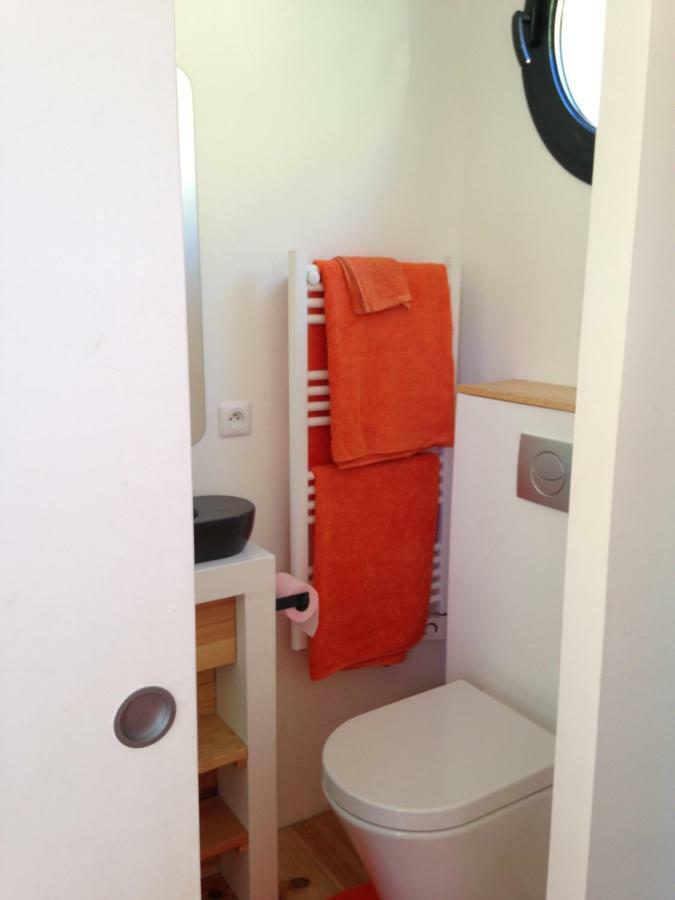 By Cassis Chambre Privee Dans Maison Familiale Luaran gambar